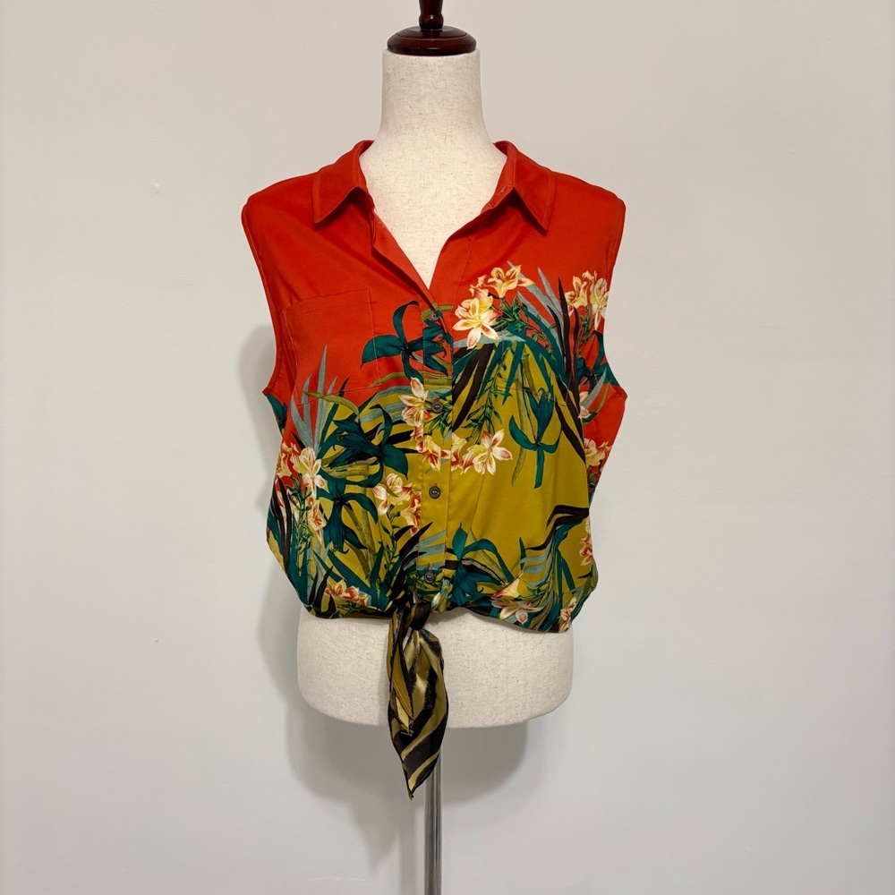 Vince Camuto Sleeveless Button Front Tie Waist Hawaiian Top Sz Petite L